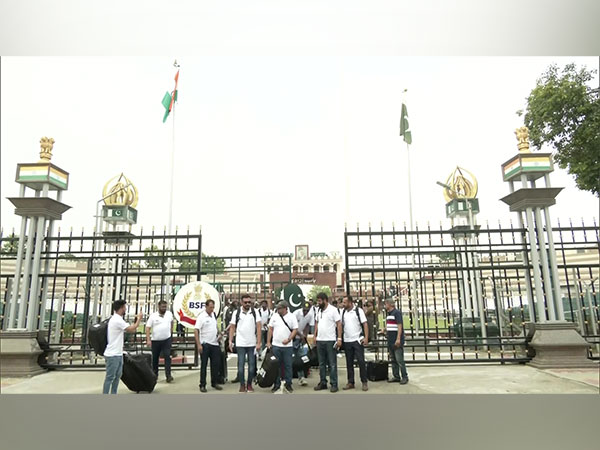 Pakistan Hockey team arrives in India via Attari-Wagah border for Asian Champions Trophy