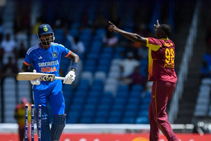 West Indies beat India by 4-runs in 1st T20I after superb bowling display in death overs