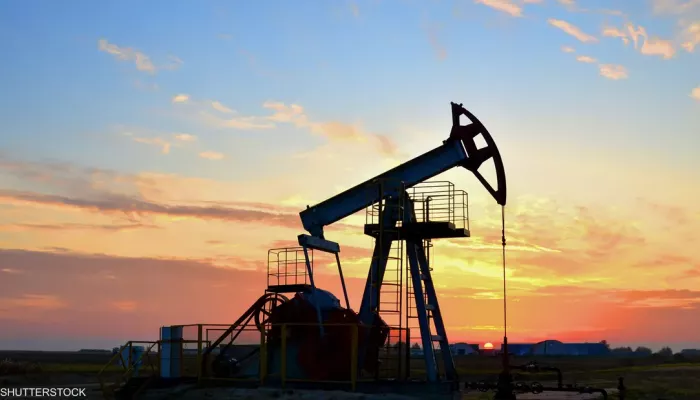 النفط يواصل مكاسبه ليلامس أعلى مستوياته في 4 أشهر
