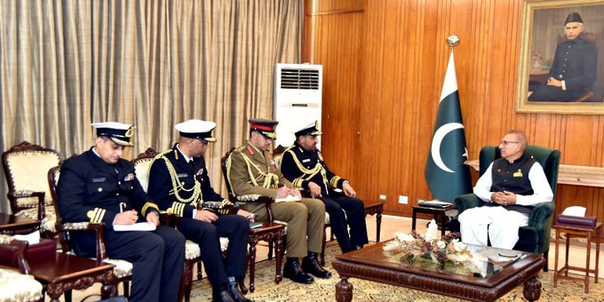 President of Pakistan receives SAF Chief of Staff
