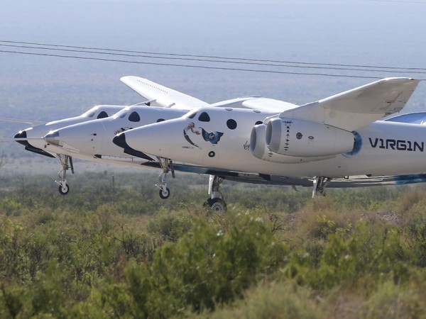 Virgin Galactic takes tourists to edge of space