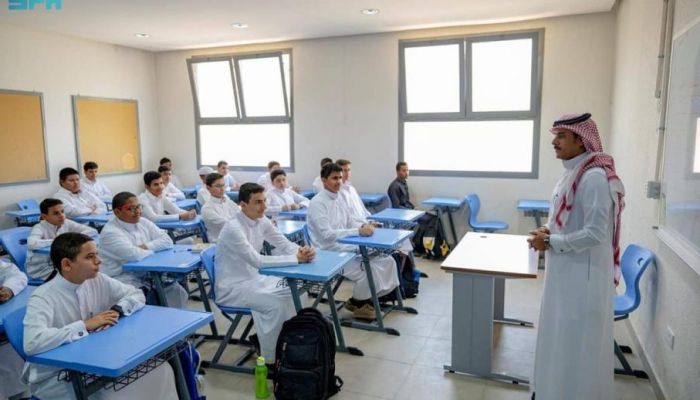 6 ملايين طالب يعودون إلى مقاعد الدراسة بالسعودية