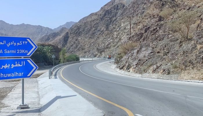 افتتاح الحركة المرورية بطريق وادي الصرمي بولاية الخابورة