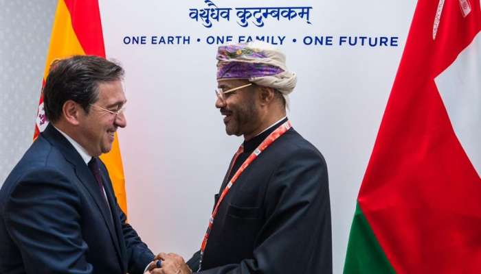 Sayyid Badr meets Spanish counterpart at G20 Summit