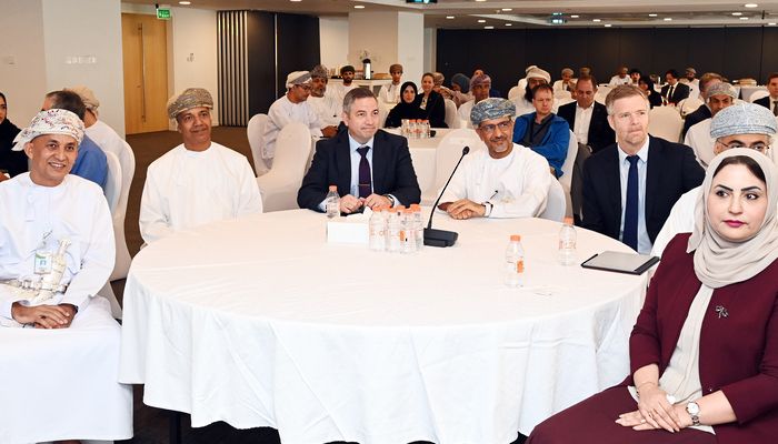 نقاش بحثي حول الهيدروجين الجيولوجي بين سلطنة عُمان والولايات المتحدة الأمريكية