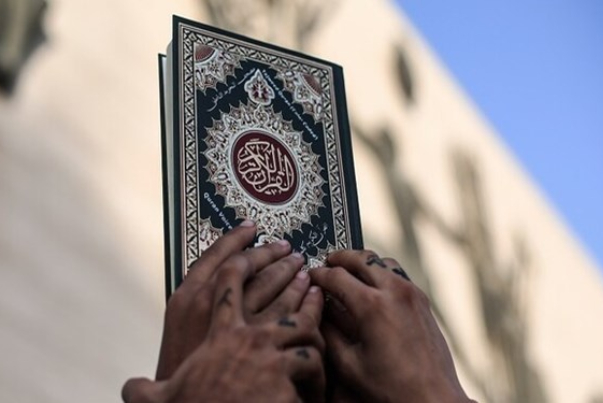 سلطنة عمان تدين قيام المتطرفين بتدنيس نسخ من المصحف الشريف بنيذرلاندز