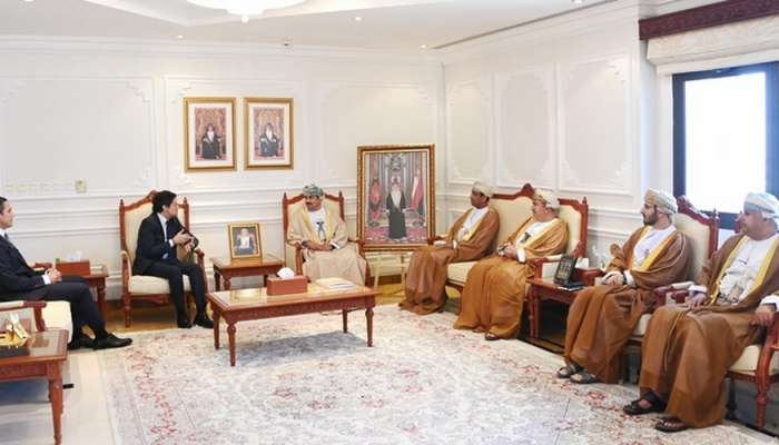 Minister of Information receives Lebanese counterpart