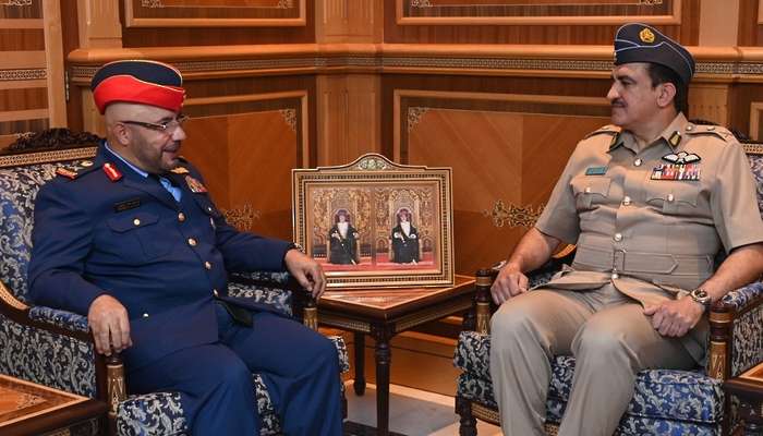 RAFO Commander receives Commander of UAE Air Force, Air Defence