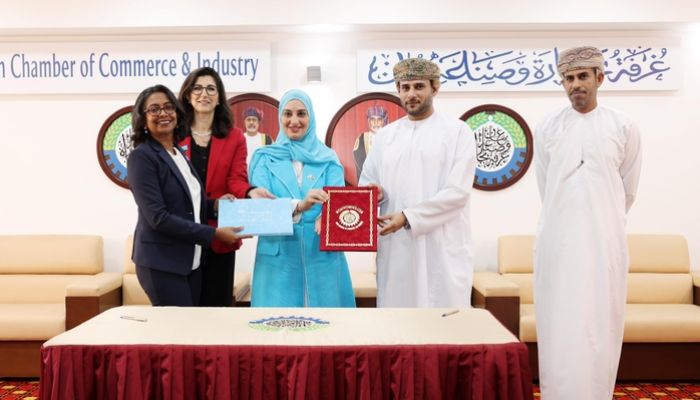 غرفةُ تجارة وصناعة عُمان توقع على مذكرة تعاون مع اليونيسيف