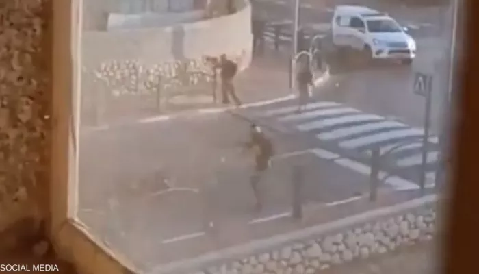 مسلحون تسللوا من غزة يسيطرون على مركز شرطة إسرائيلي