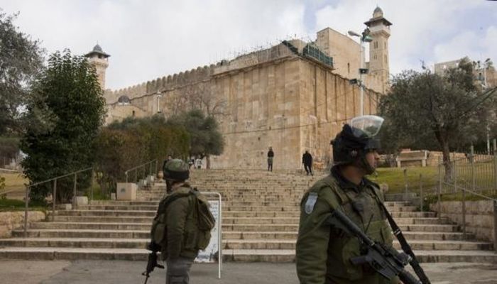 إضراب شامل بالضفة الغربية والاحتلال الإسرائيلي يغلق المسجد الإبراهيمي