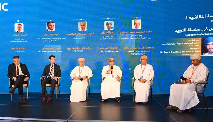 استعراض إمكانات المنطقة الاقتصادية الخاصة بالدقم كمركز اقتصادي وتجاري وصناعي