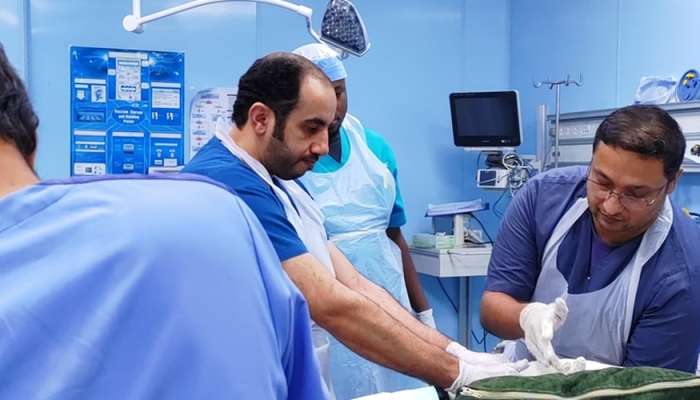 Support medical teams providing services in Dhofar