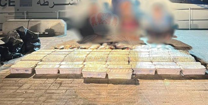 Three arrested for possessing drugs, trying to enter Oman illegally