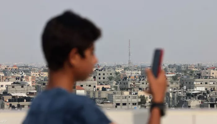 انقطاع خدمات الإنترنت والاتصالات في غزة