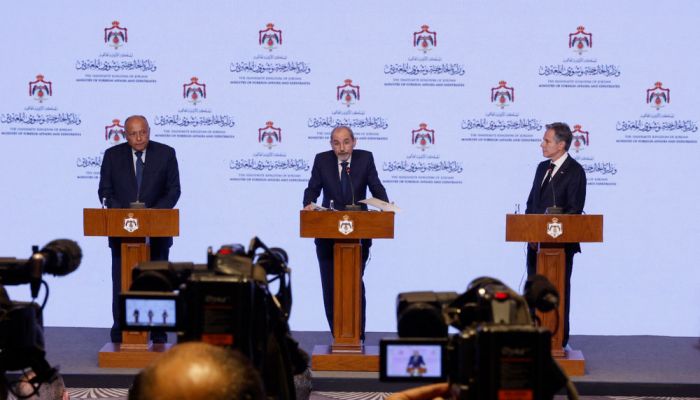 وزيرا خارجية الأردن ومصر يطالبان بوقف إطلاق النار في غزة فورا