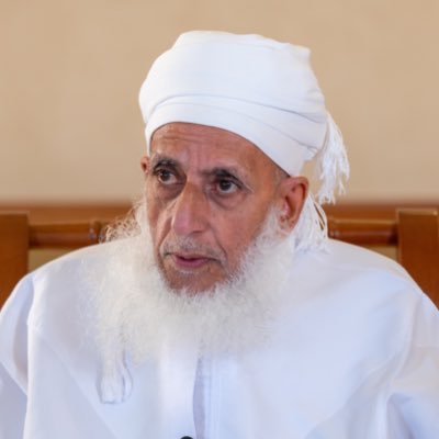 مفتي سلطنة عمان: فرق شاسع بين مؤيدو المقاومة وشيوخٍ يكيلون التهم للمجاهدين الأحرار