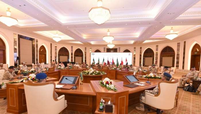 Board of Trustees of Gulf Academy for Strategic and Security Studies holds meeting in Muscat