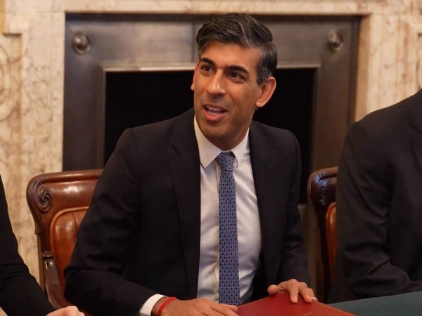 "Strong and united team is going to deliver": Rishi Sunak in first meeting with new cabinet