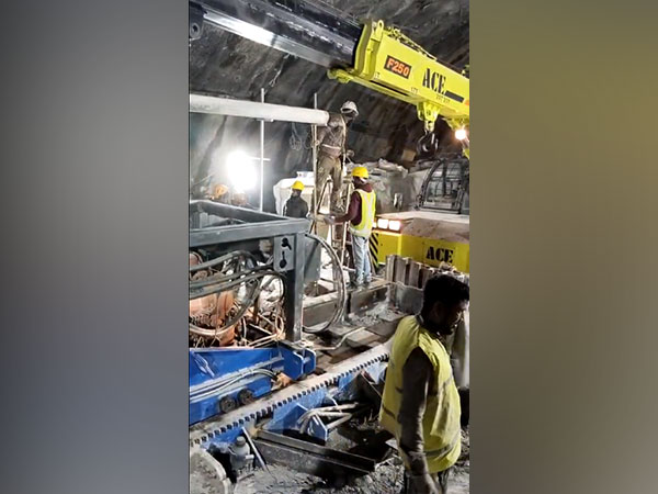 India tunnel rescue: Manual drilling underway, 50 metres crossed so far in total