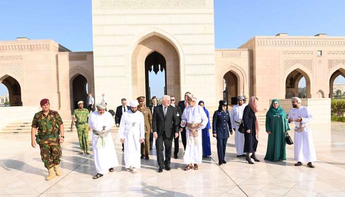 In Pictures: German President visits Sultan Qaboos Grand Mosque