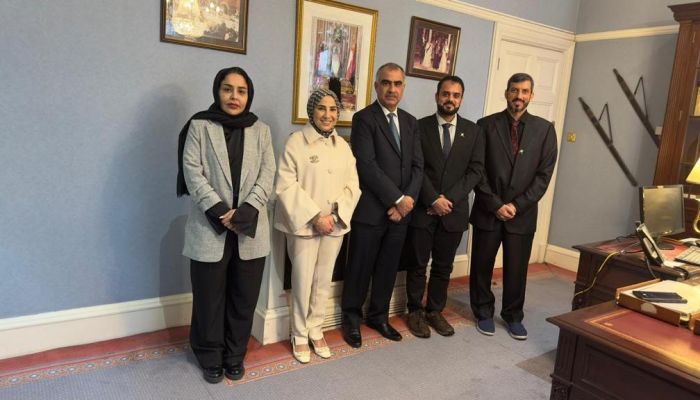 فريق من مركز ضمان جودة التعليم المدرسي يزور المملكة المتحدة