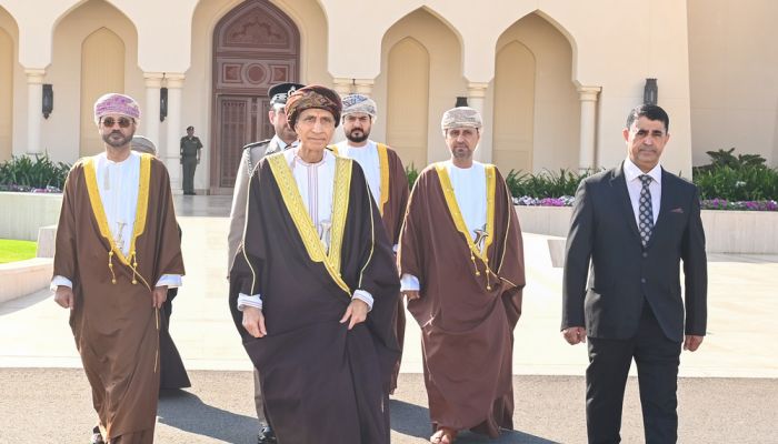 سُموّ السّيد فهد يتوجه إلى دولة قطر