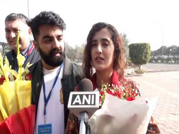 Cross-border love story 2.0: Pakistani woman arrives in India to marry Kolkata man