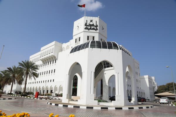 بلدية مسقط تستضيف مؤتمر علمي جول معايير الإستدامة في البناء والتشييد