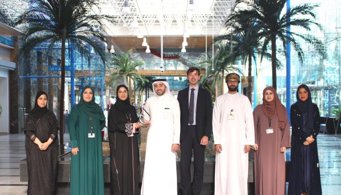 بنك مسقط يواصل تميّزه في مجال تحويل الأموال بالدولار الأمريكي