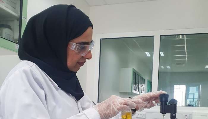 Omani research team succeeds in extracting cancer-fighting nanoemulsion from frankincense oil