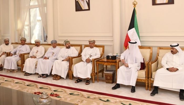 عدد من المسؤولين يؤدّون واجب العزاء في وفاة المغفور له أمير دولة الكويت بمقر السفارة الكويتية