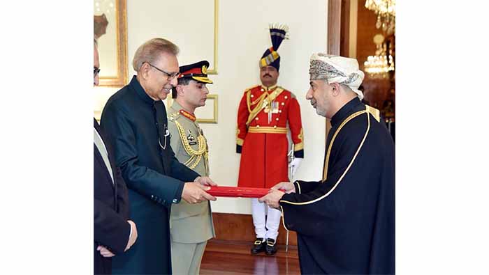 Oman's ambassador presents his credentials to Pakistan President