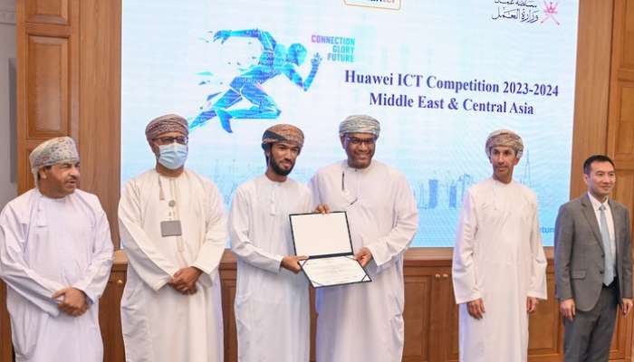 Labour Ministry hounours winners of Huawei ICT competition