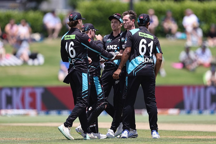 Neesham, Santner guide NZ to series-drawing win over Bangladesh in third T20I