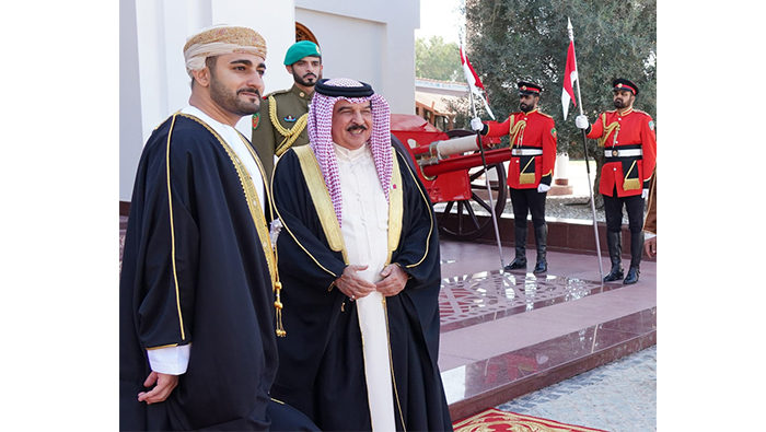 King of Bahrain receives Sayyid Theyazin