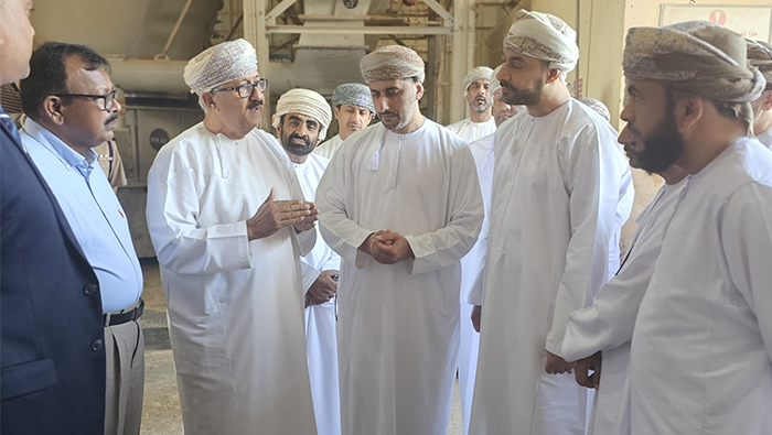 Governor of North Al Batinah explores investment opportunities in Sohar Industrial City