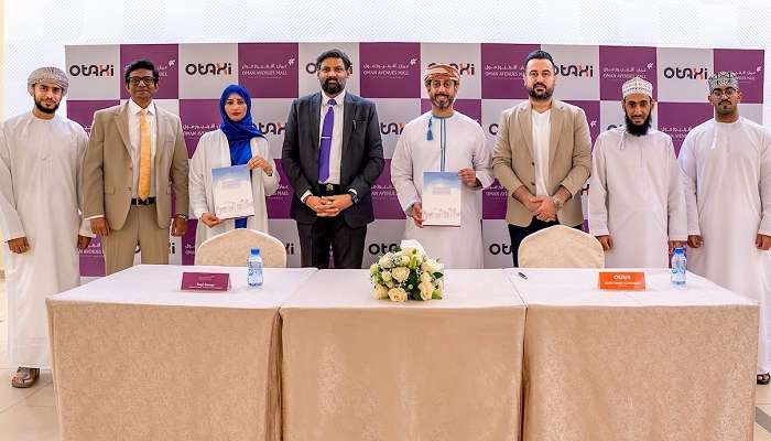 Oman Avenues Mall signs strategic agreement with OTAXI to enhance customer experience