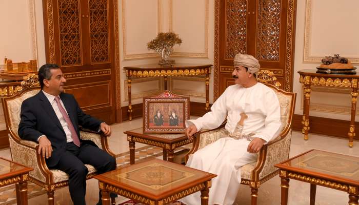 Royal Office Minister receives Syrian, US ambassadors