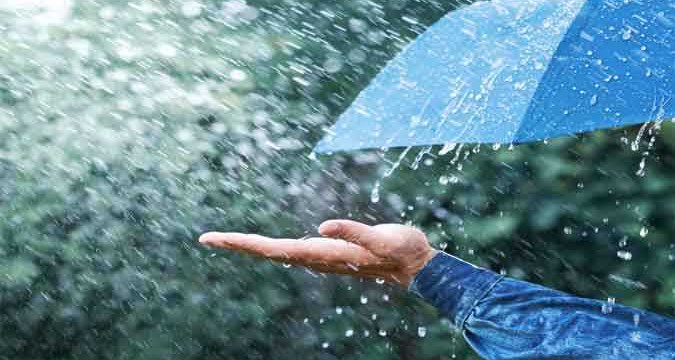 اليوم: بدأ تأثيرات المنخفض الجوي بهطول أمطار متفرقة خلال فترة المساء