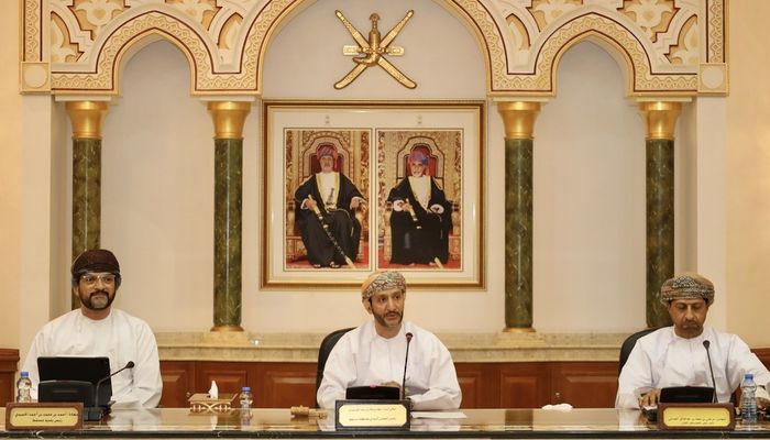 بلدي مسقط يستعرض مشروعي ’رمال بوشر’ و’هوية نجم’