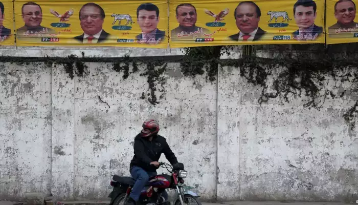 Pakistan elections: Sharif favoured to win as polls close amid internet outages