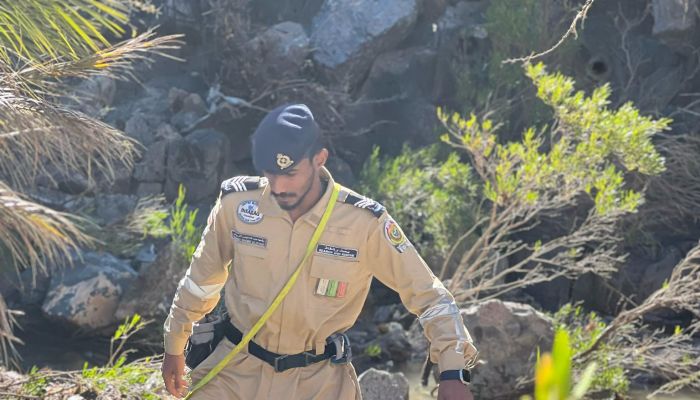 فرق البحث والإنقاذ تواصل البحث عن مفقود بأحد أودية الجبل الأخضر