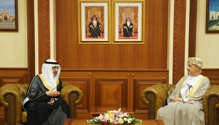 بحث تعزيز التعاون في مجالات التنمية الاقتصادية والاجتماعية بين سلطنة عُمان والبنك الإسلامي للتنمية