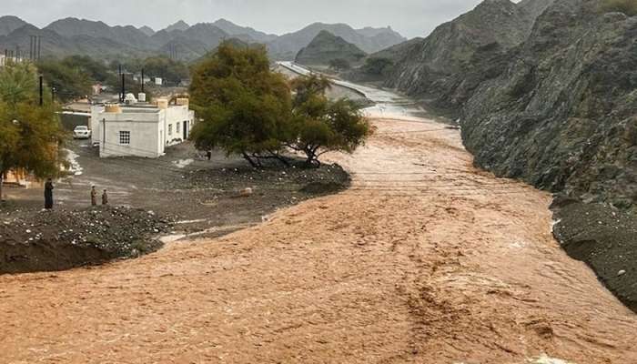 North Al Batina Governorate receives moderate to heavy rains