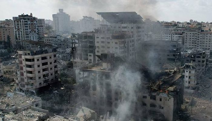 الاحتلال الصهيوني يقصف وسط قطاع غزة وسقوط عدد كبير من الشهداء