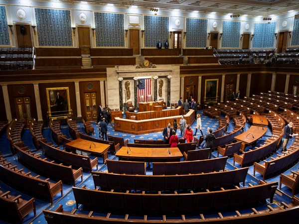 US House approves over $450bn spending package to avert shutdown