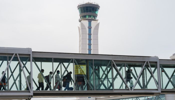 ارتفاع أعداد المسافرين عبر مطارات سلطنة عُمان بنهاية يناير 2024