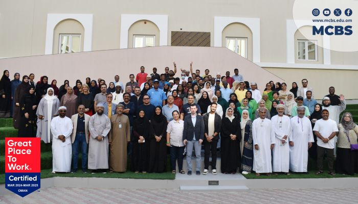 الكلية الحديثة للتجارة والعلوم (MCBS) تحصل على شهادة بيئة العمل المتميّزة لعام 2024