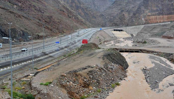 بيانات توزيع هطول الأمطار اليوم في ولايات سلطنة عُمان